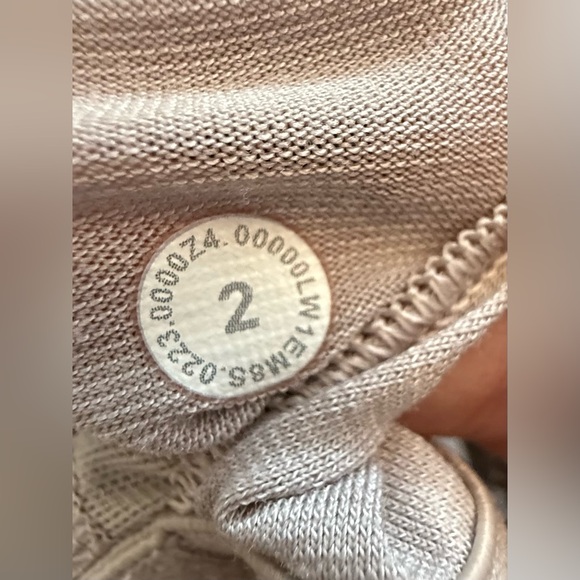 Lululemon Wunder Train Racerback Tank Top Bone Size 2 EUC - Picture 3 of 5